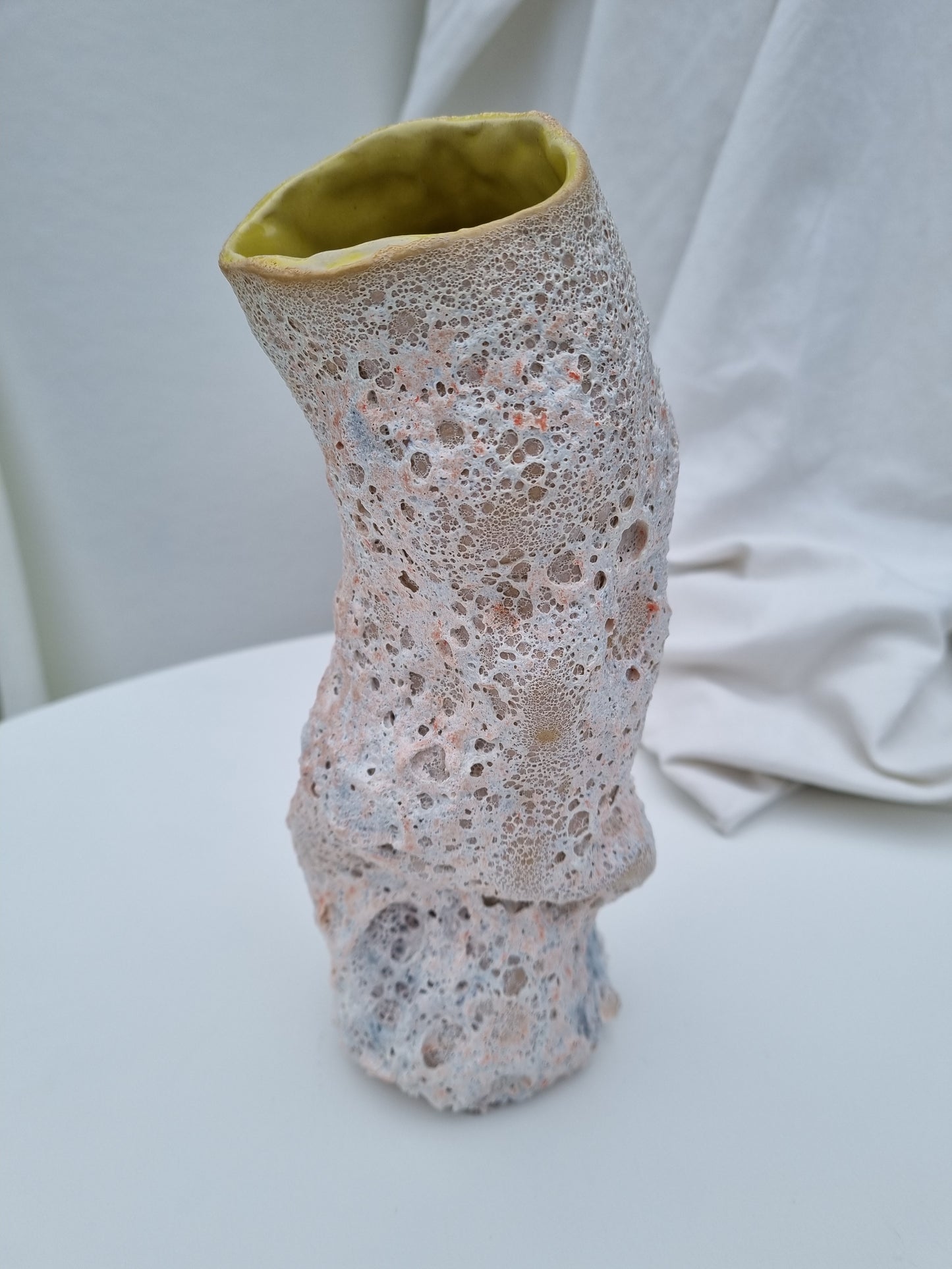 Skæv skum vase